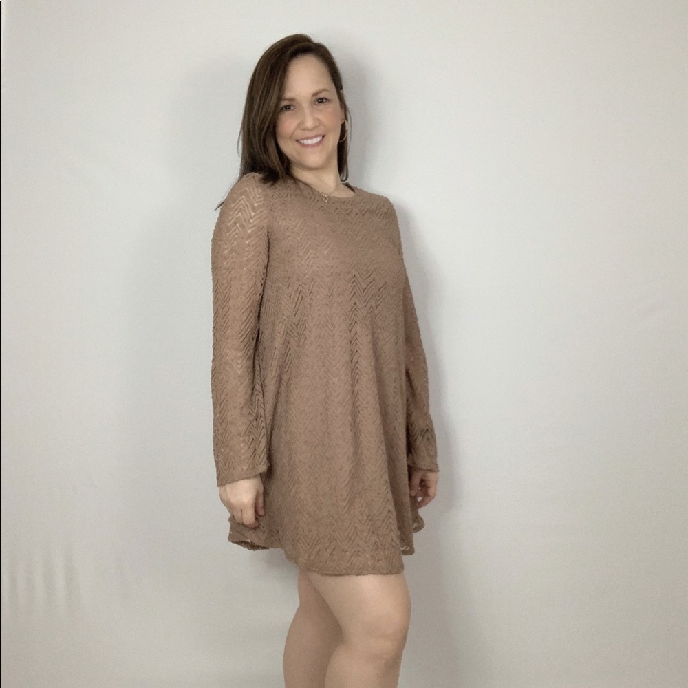 LONG SLEEVE LACE DRESS - Picture 6 of 6
